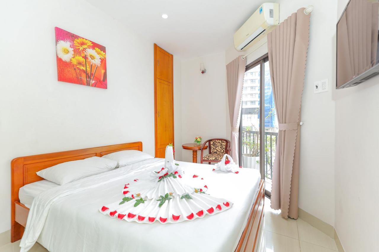 Khach San Ciao Quy Nhon Hotel Exterior photo